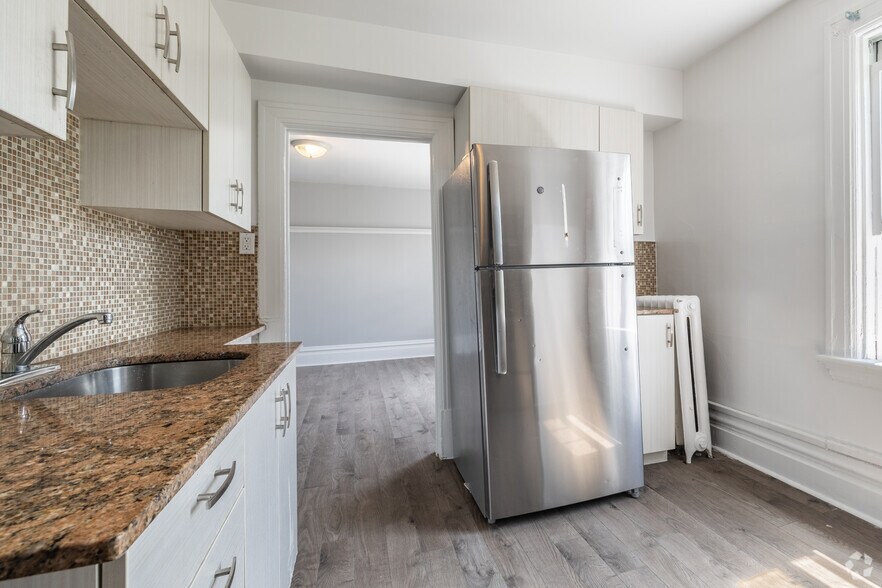 More Photos Of 46 Carlyle Ave, Ottawa Apartments For Sale