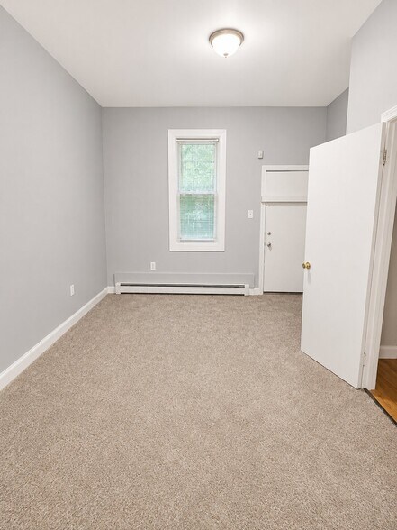 More Photos Of 7020 Woodland Ave, Philadelphia Apartments For Sale