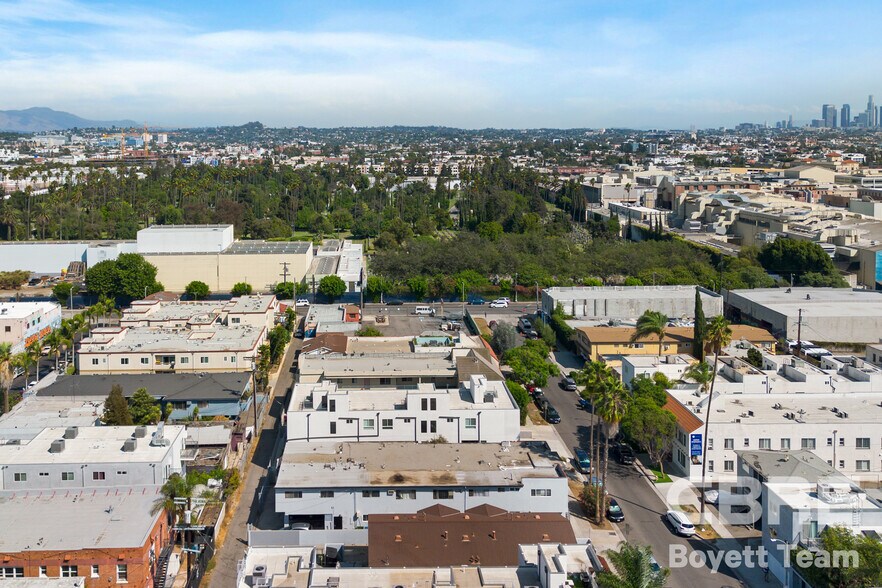 More Photos Of 5933 Barton Ave, Los Angeles Apartments For Sale
