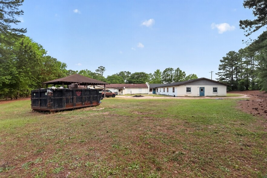More Photos Of 6828 Old Stage Rd N, Angier Flex For Sale
