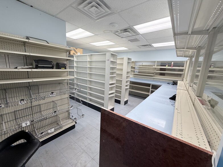 More Photos Of 613-613 Westchester Ave, Bronx Storefront For Lease