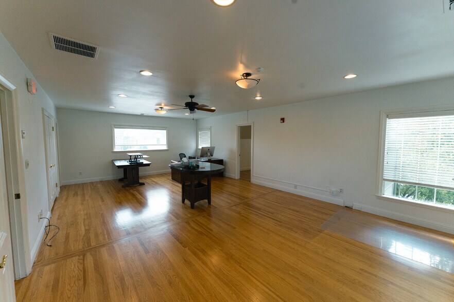 More Photos Of 5371 Kietzke Ln, Reno Office For Sale