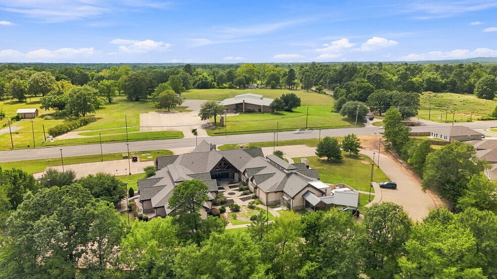 More Photos Of 5016 Gilmer Rd, Longview Medical For Sale