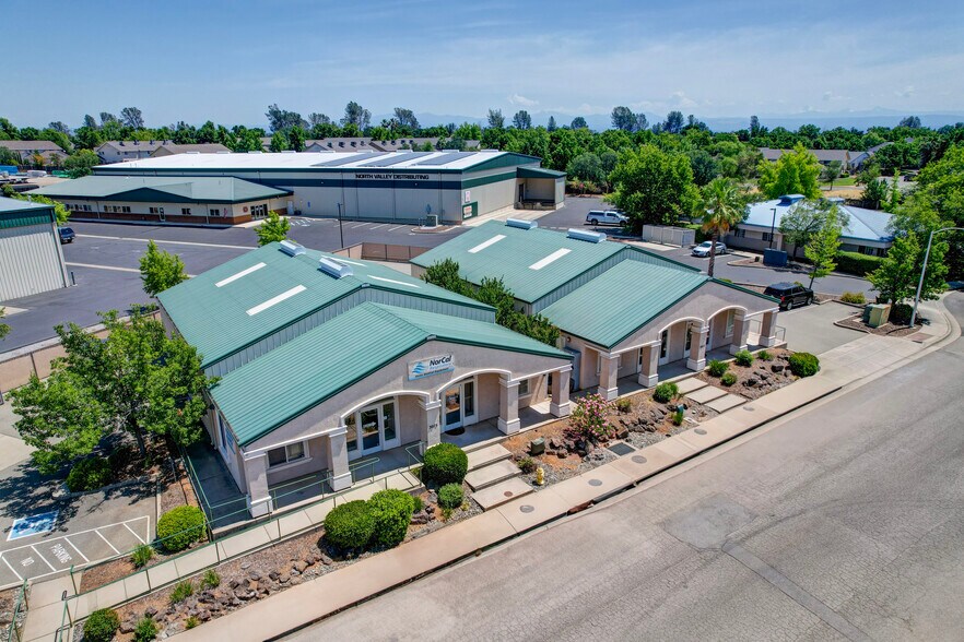 More Photos Of 3075 Crossroads Dr, Redding Light Distribution For Sale