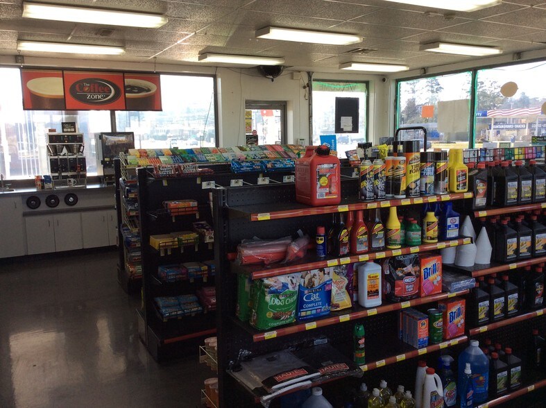 More Photos Of 2760 N Roberts Ave, Lumberton Convenience Store For Sale