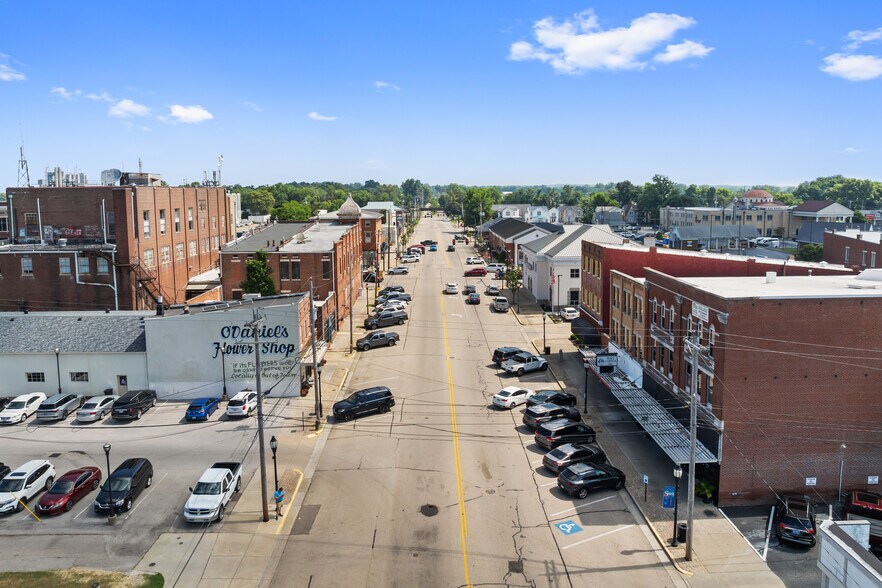 More Photos Of 120 N Elm St, Henderson Storefront Retail Residential For Sale