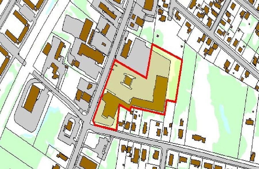 More Photos Of 675 Main St, Lewiston Freestanding For Sale