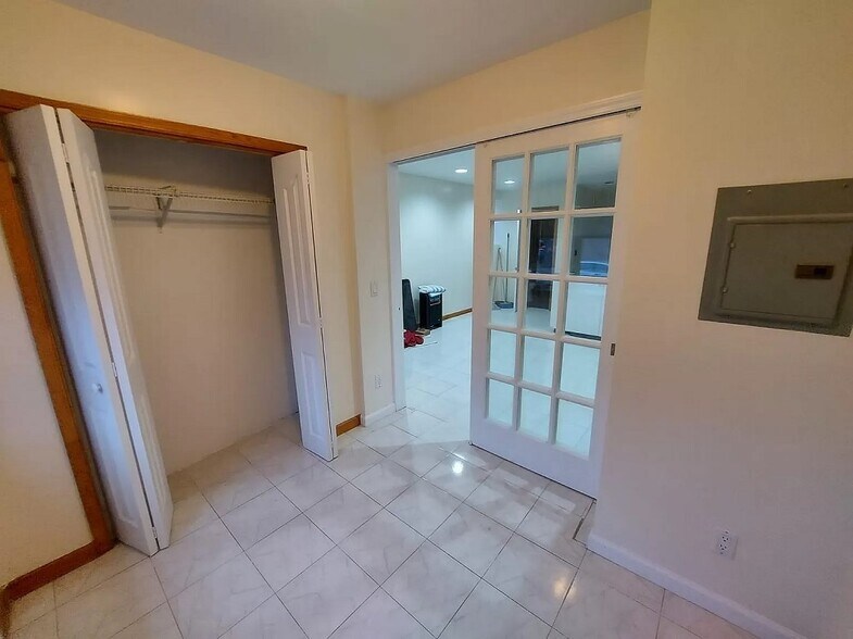 More Photos Of 472 Lake St, Brooklyn Land For Sale