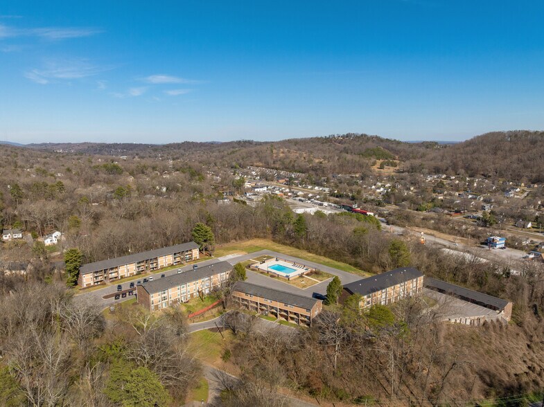 More Photos Of 300 W Midvale Ave, Chattanooga Apartments For Sale