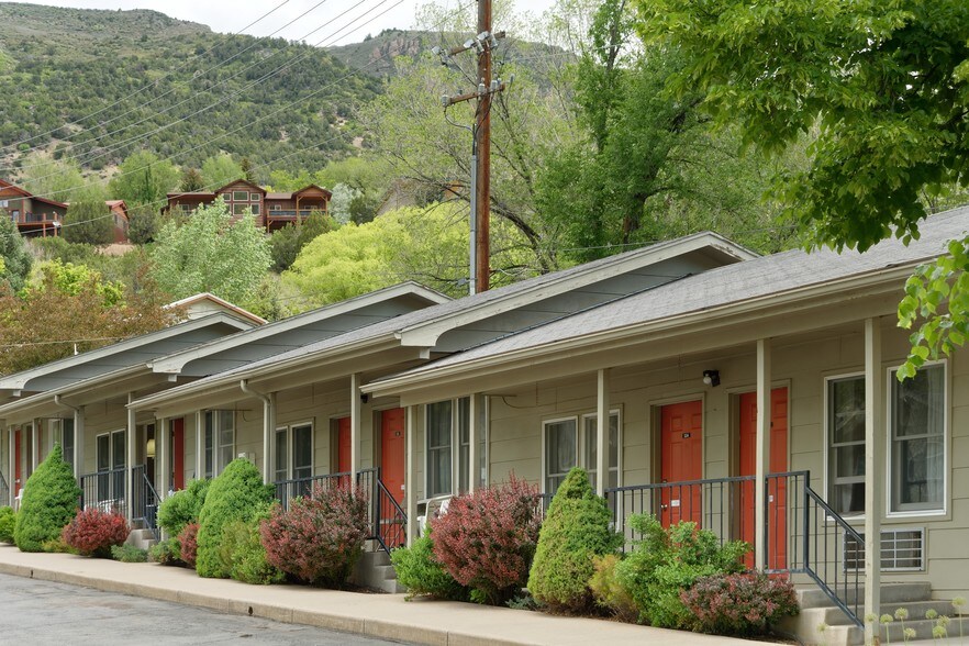 More Photos Of 51637 Highway 6, Glenwood Springs Hotel For Sale