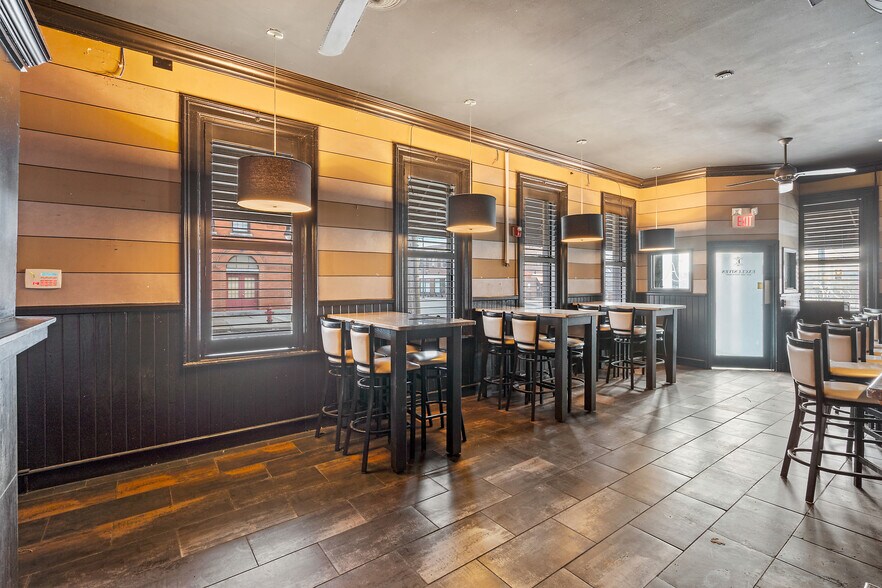 More Photos Of 700 N Salina St, Syracuse Restaurant For Sale