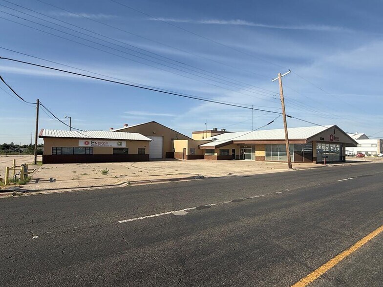 More Photos Of 1510 E 2nd St, Odessa Manufacturing For Lease