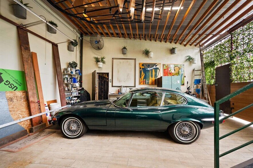 More Photos Of 5527 El Cajon Blvd, San Diego Storefront For Sale