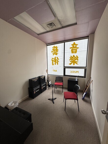 More Photos Of 4140 No 3 Rd, Richmond Storefront For Lease