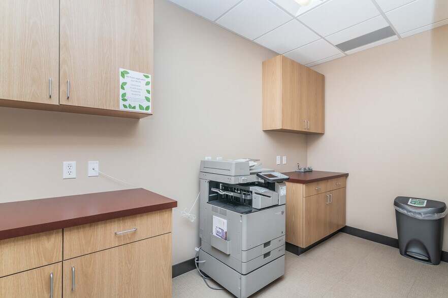 More Photos Of 50 W Broadway, Salt Lake City Coworking Space