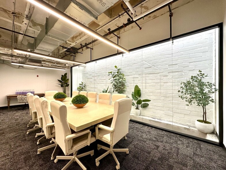 More Photos Of 2410 Polk St, Houston Office For Lease