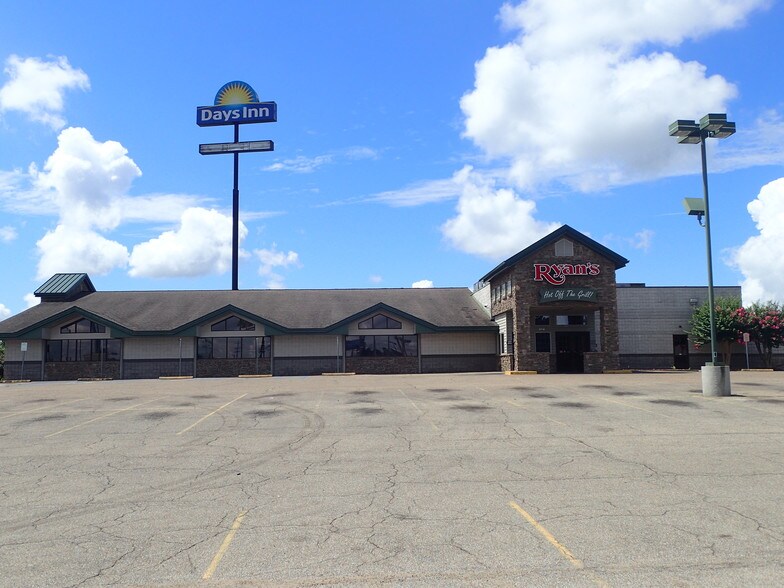 1201 Highway 45 N, Columbus, MS 39705 Restaurant For Sale