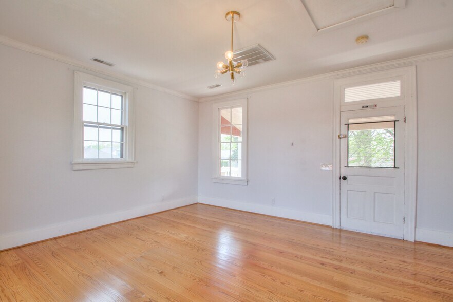 More Photos Of 5294 Main St, Spring Hill Office Residential For Sale