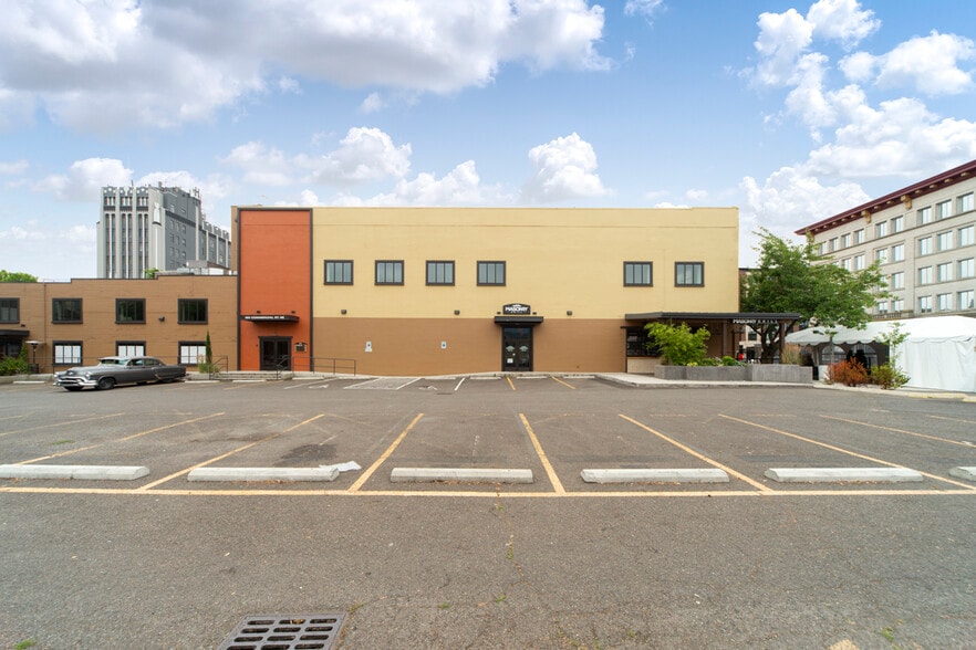 More Photos Of 120 Commercial St NE, Salem Storefront Retail Office For Lease