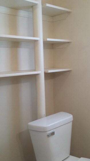 More Photos Of 28 E Main St, Halliday Specialty For Sale