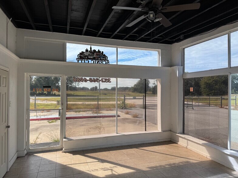 More Photos Of 89 Sr 471, Sumterville Service Station For Lease