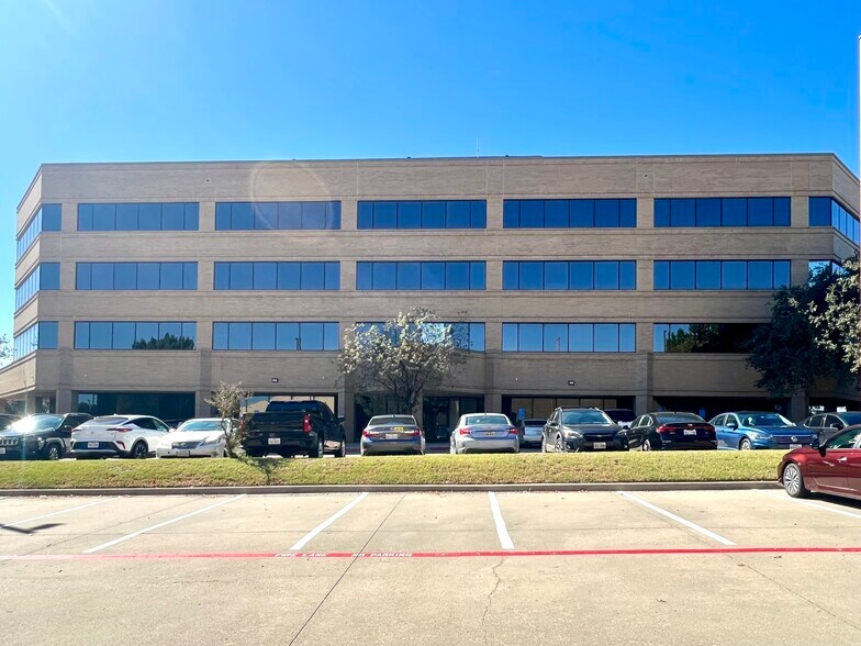 More Photos Of 1760 S Stemmons Fwy, Lewisville Office For Lease