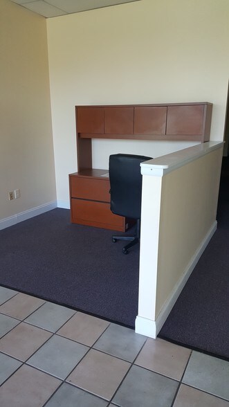 More Photos Of 6463-6501 102nd Ave, Pinellas Park Storefront For Lease