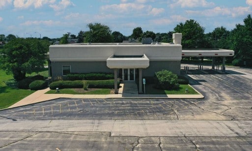 Primary Photo Of 1425 Dekalb Ave, Sycamore Bank For Lease