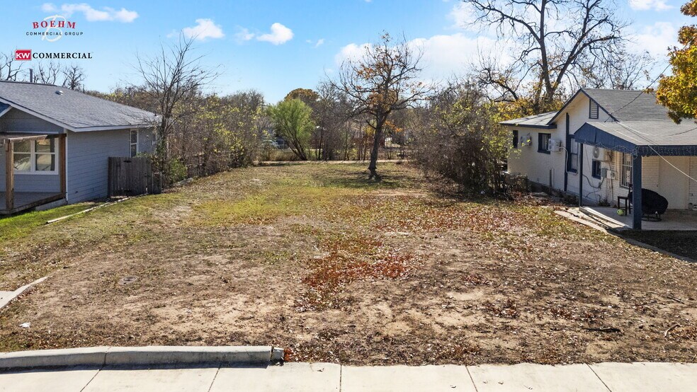 More Photos Of 920 Martin Luther King Dr, San Antonio Land For Sale