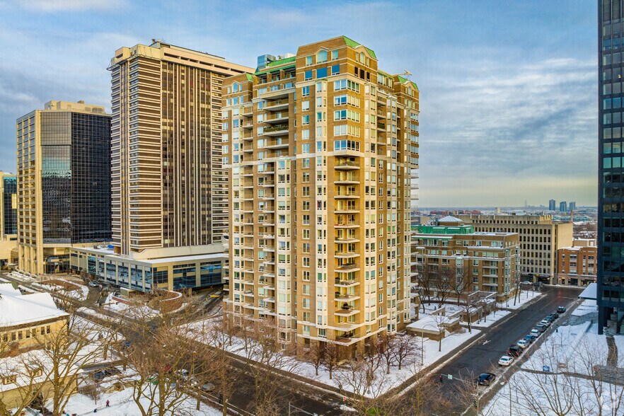 More Photos Of 1 Av Wood, Westmount Apartments For Sale