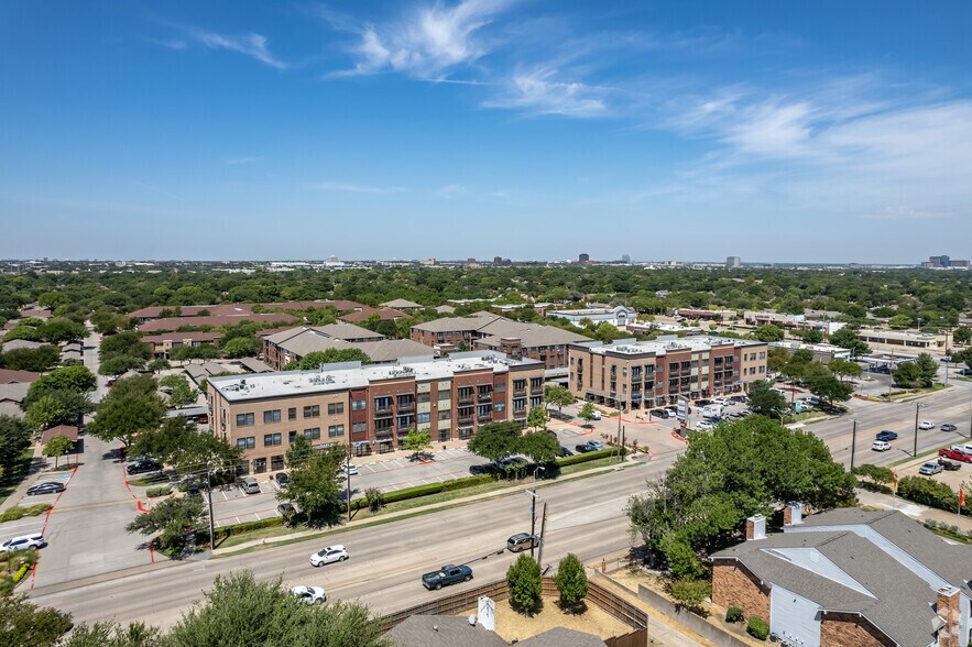 More Photos Of 2000 E Arapaho Rd, Richardson Apartments For Lease