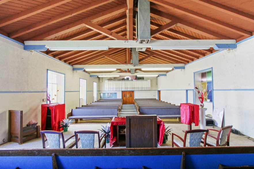 More Photos Of 109 S Aprilia Ave, Compton Religious Facility For Sale
