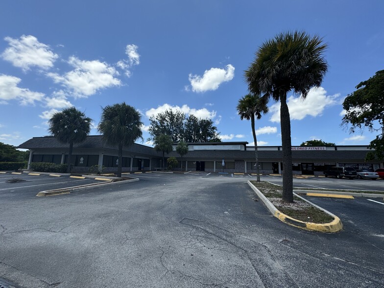 More Photos Of 7529-7575 W Oakland Park Blvd, Lauderhill Unknown For Sale