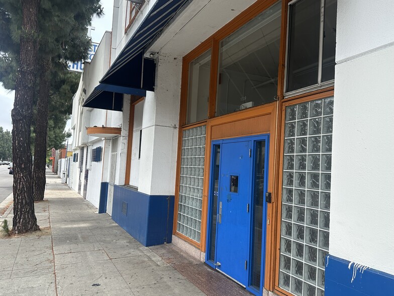 More Photos Of 1731 W Martin Luther King Jr Blvd, Los Angeles Schools For Lease