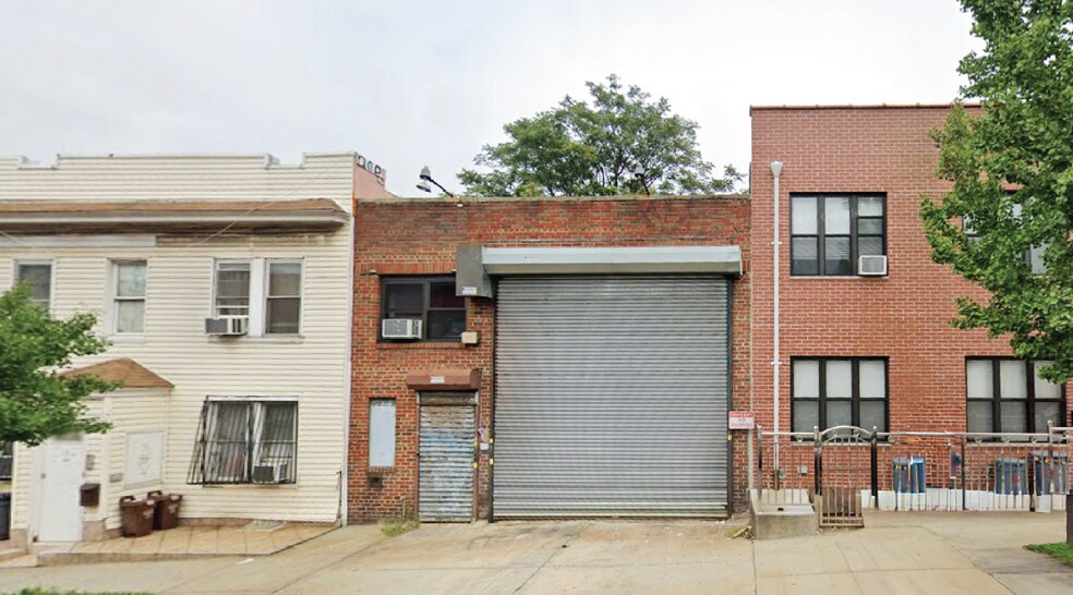 Primary Photo Of 137 18th St, Brooklyn Warehouse For Lease