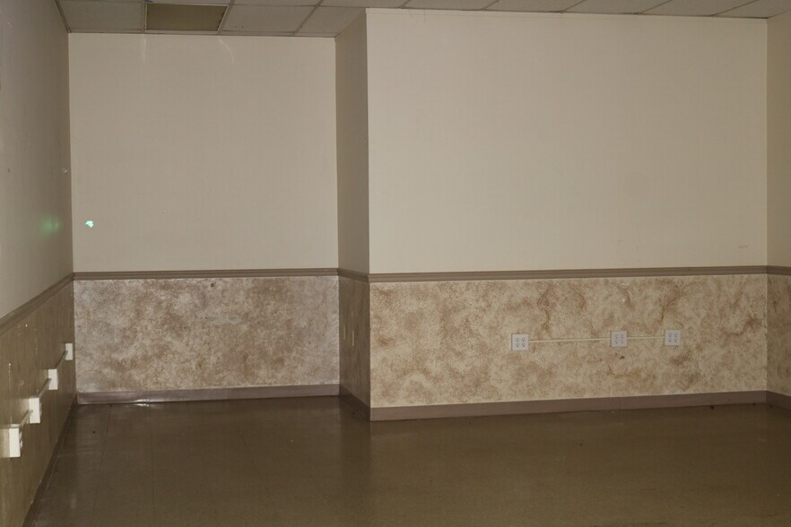 More Photos Of 1234 US Highway 70 SW, Hickory Storefront For Lease