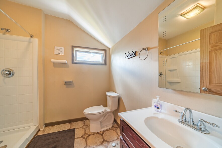 More Photos Of 406-408 Kirkpatrick St, Syracuse Freestanding For Sale