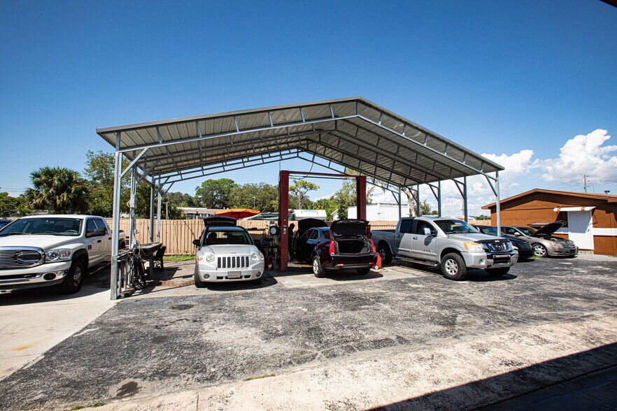 More Photos Of 14825 US Highway 19, Hudson Service For Sale