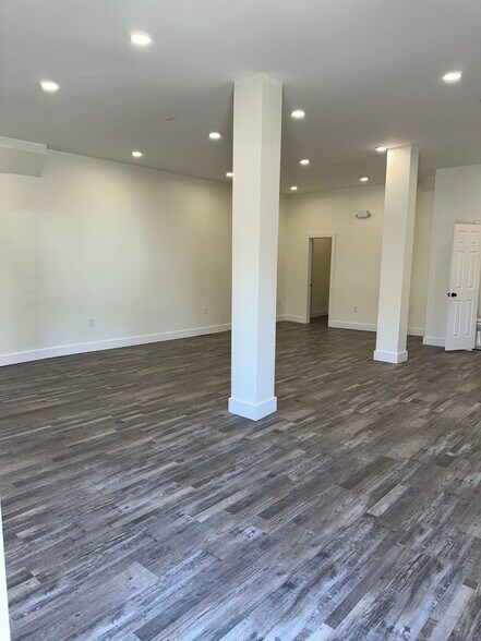 More Photos Of 530 West Side Ave, Jersey City Storefront Retail Residential For Lease