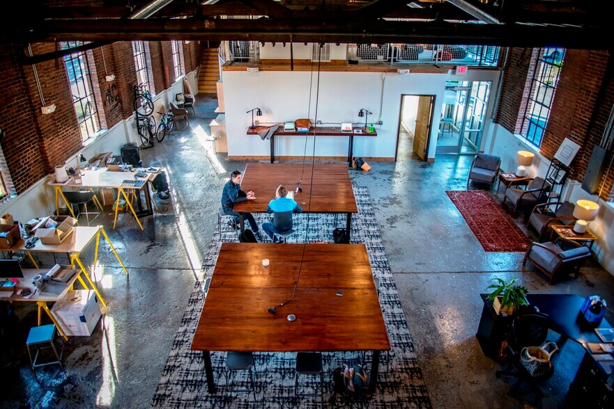 More Photos Of 3005 W Marshall St, Richmond Loft Creative Space For Lease