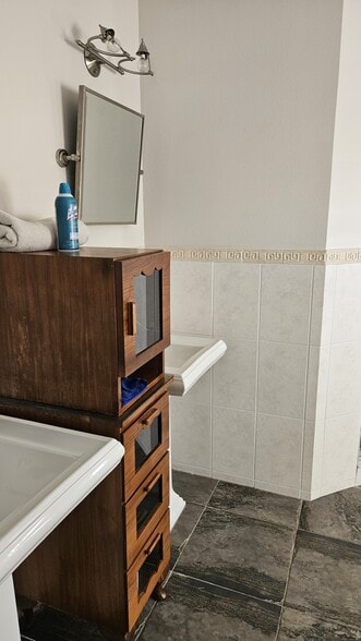 More Photos Of 3001 W Azeele St, Tampa Office For Lease