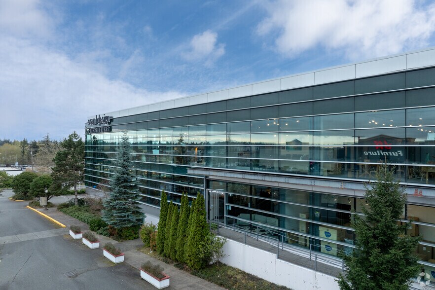 More Photos Of 19320 33rd Ave W, Lynnwood Freestanding For Lease
