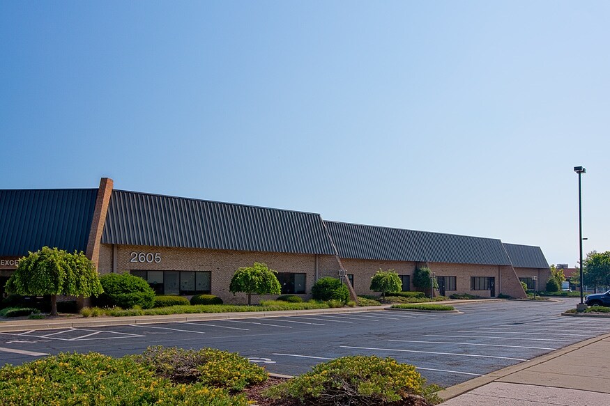 More Photos Of 2601 N Rolling Rd, Windsor Mill Flex For Lease