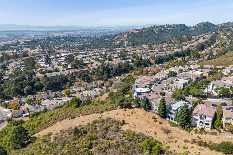 More Photos Of 14381 Skyline, Oakland Land For Sale