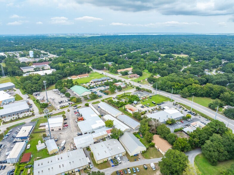 More Photos Of 1719 Signal Point Rd, Charleston Self Storage For Sale