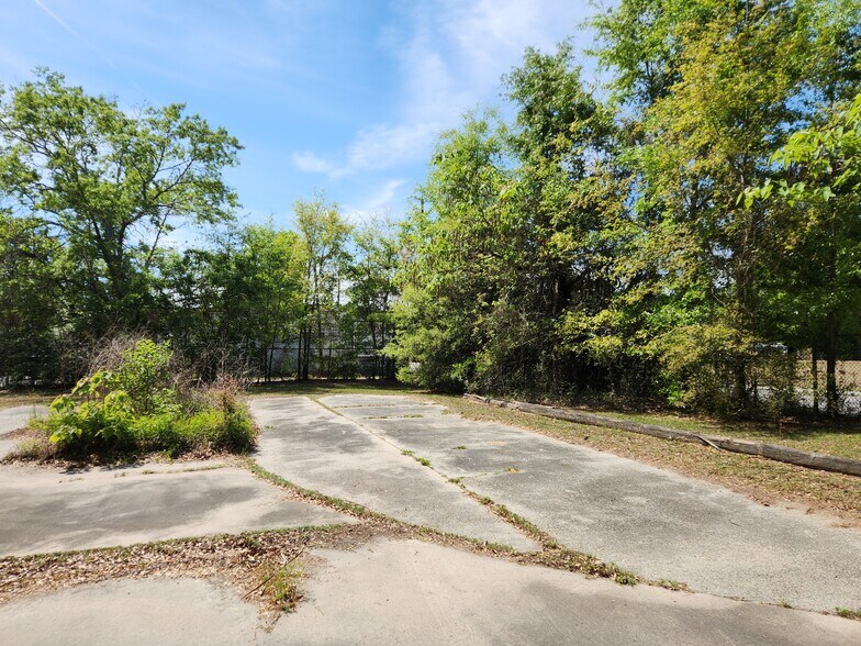 More Photos Of 415 S Memorial Ave, Walterboro Industrial For Sale