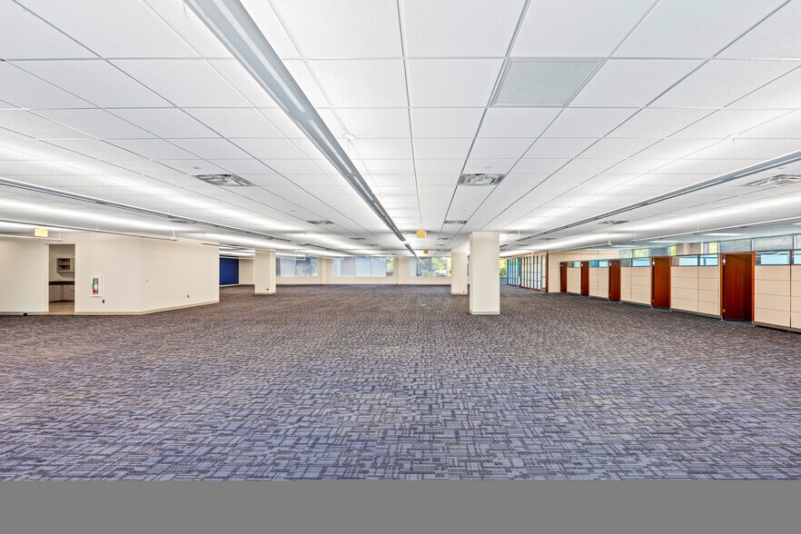 More Photos Of 350 Fellowship Rd, Mount Laurel Unknown For Lease