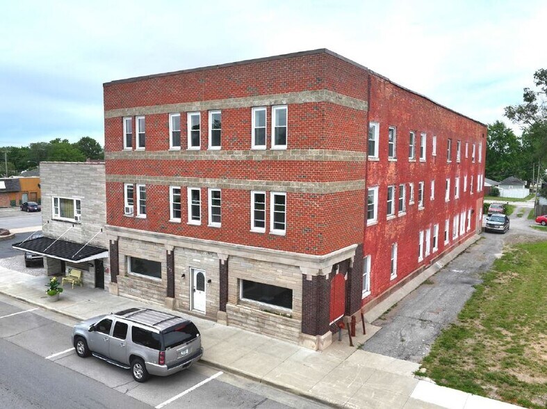 Primary Photo Of 117 S Broadway St, Butler Apartments For Sale