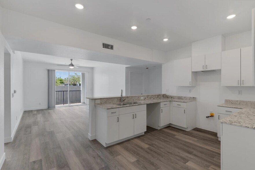 More Photos Of 4846 S Jones Blvd, Las Vegas Apartments For Sale