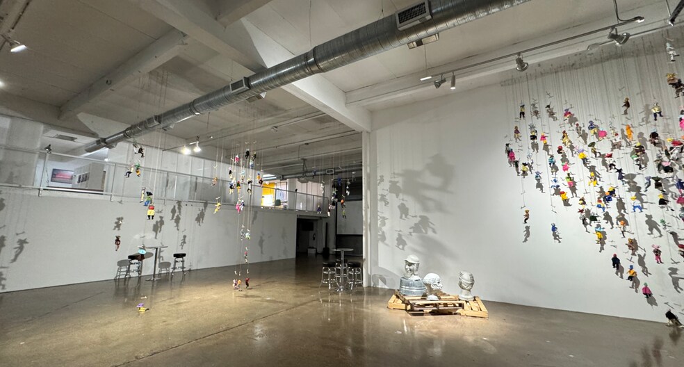 More Photos Of 297 NE 67th St, Miami Warehouse For Lease